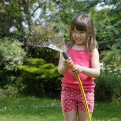 Hozelock De-Luxe Hose Nozzle -Growhaus Zone 2294 lifestyle