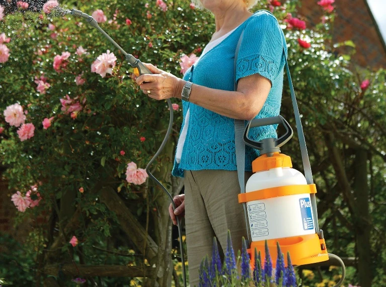 Hozelock 5L Pressure Sprayer Plus - 4705 4 Hozelock 5L Pressure Sprayer Plus - 4705 - Image 2