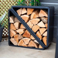 La Hacienda Madeira Log Store