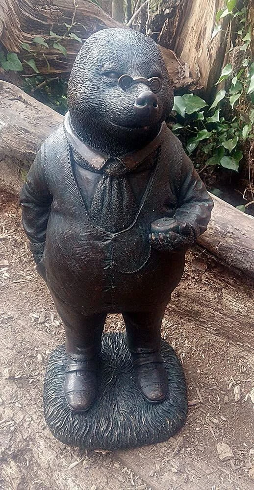 Stone Resin Wind In The Willows Sculptures: Toad, Ratty, Mole, Badger 4 Stone Resin Wind In The Willows Sculptures: Toad, Ratty, Mole, Badger - Image 2