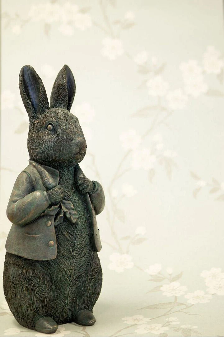 44cm Peter Rabbit Superb Sculpture Garden Ornament Solid Resin Beatrix Potter 6 44cm Peter Rabbit Superb Sculpture Garden Ornament Solid Resin Beatrix Potter - Image 4