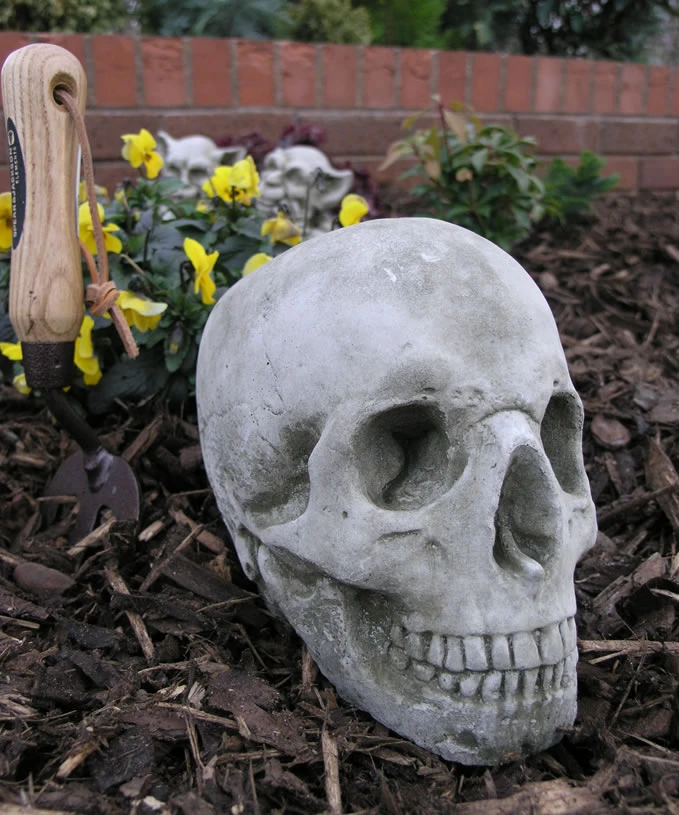 Skull Stone Garden Ornament Statue - GG11 3 Skull Stone Garden Ornament Statue - GG11