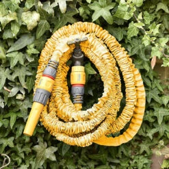 Hozelock Superhoze Expandable Garden Hose - 30m - 8230 -Growhaus Zone superhoze lifestyle 1